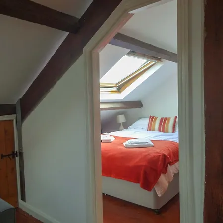 Emilys Apartment, With Fell Views, Ideal Budget For A Family *